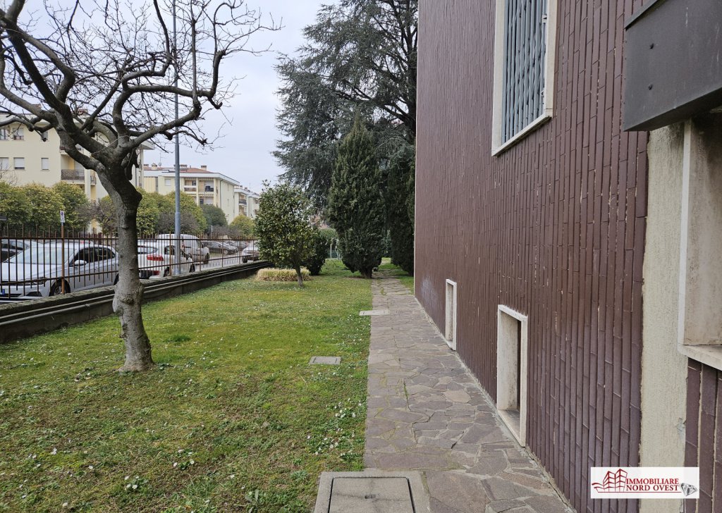 Appartamento quadrilocale in vendita  via Pasubio 4, Corbetta
