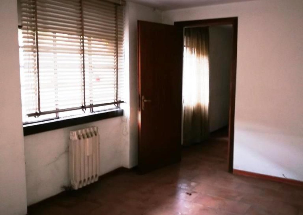 Appartamento trilocale in vendita , Arluno, località Rogorotto