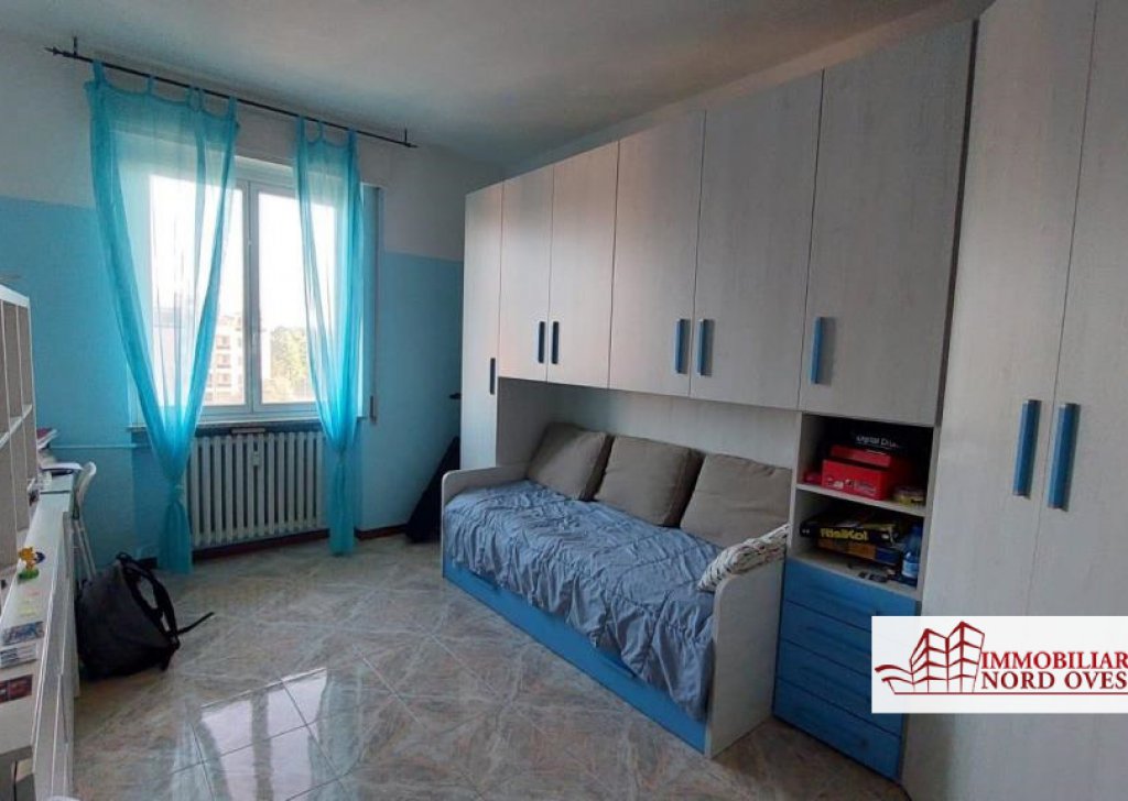Appartamento trilocale in vendita  via San Girolamo Emiliani 16, Magenta
